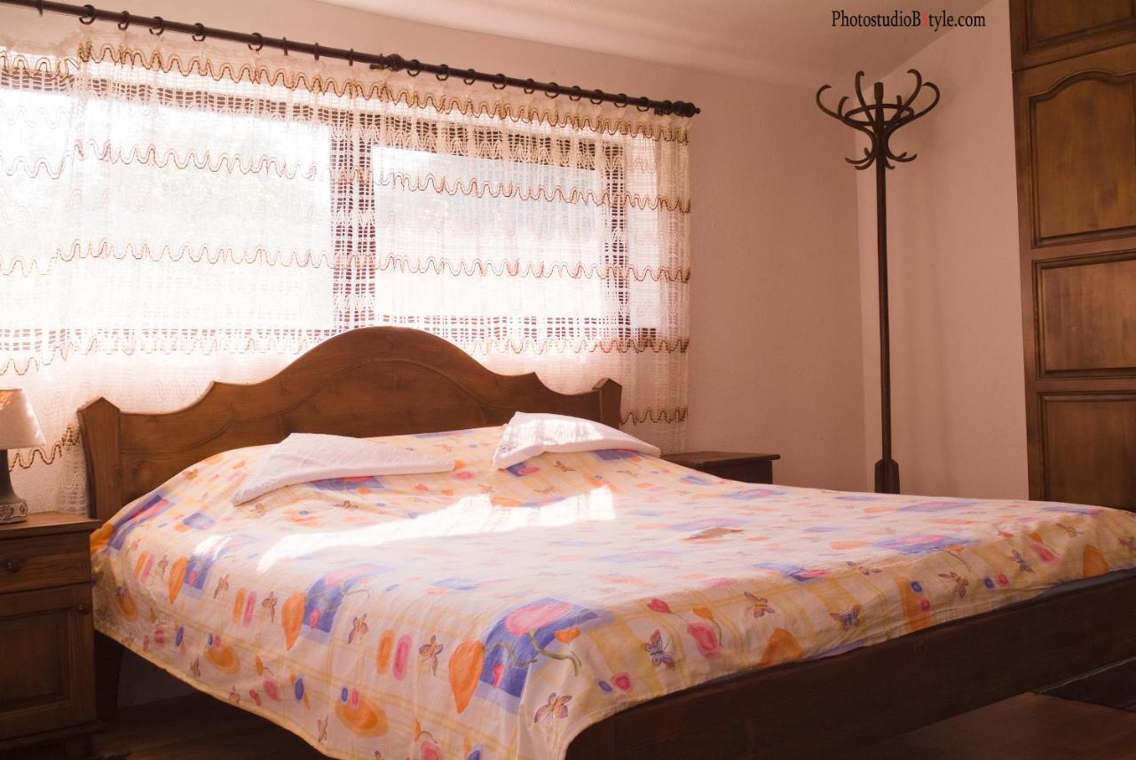 Neda'S House Otel Cherven  Oda fotoğraf